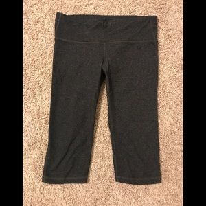 GapFit charcoal grey crops